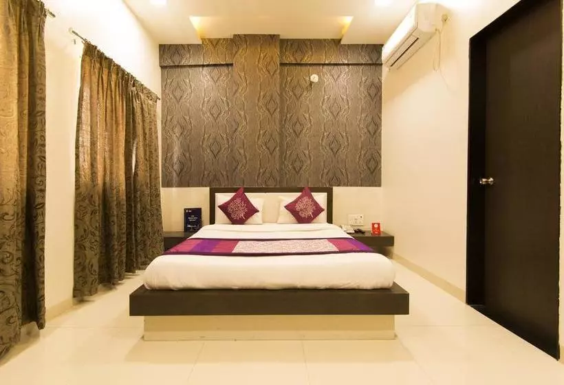 ホテル Oyo Rooms Near Magarpatta City