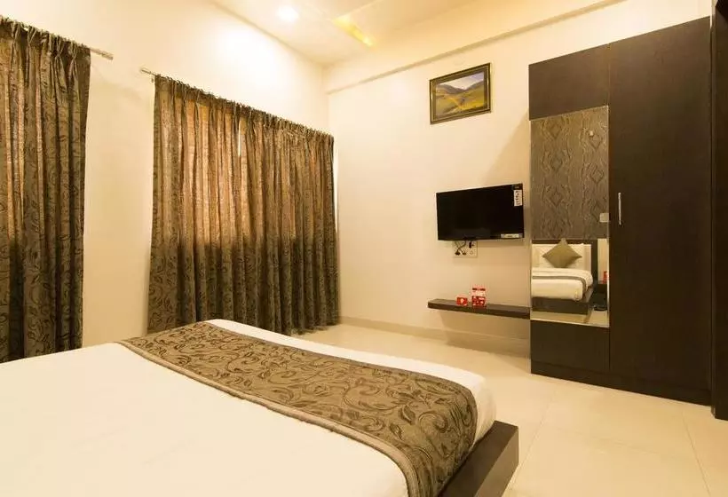 ホテル Oyo Rooms Near Magarpatta City