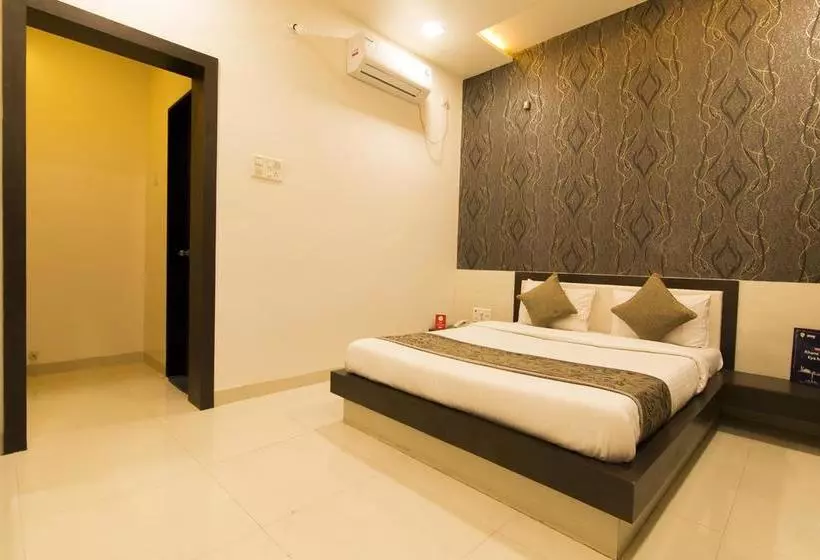 ホテル Oyo Rooms Near Magarpatta City