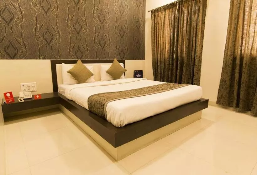 ホテル Oyo Rooms Near Magarpatta City