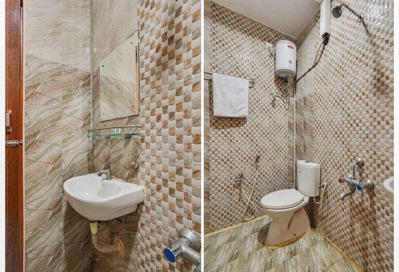 בית מלון כפרי The Park Royal