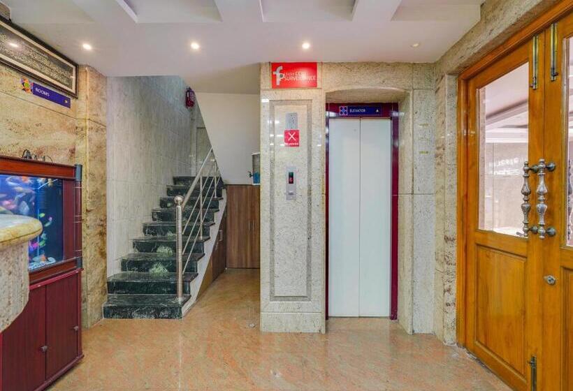 בית מלון כפרי The Park Royal