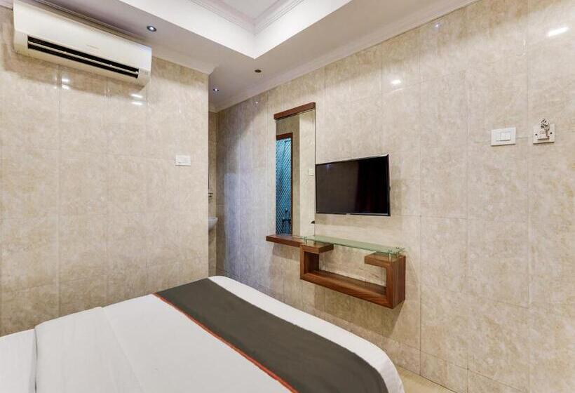 בית מלון כפרי The Park Royal