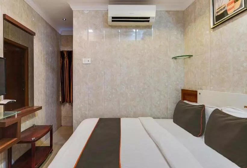 Hotelli The Park Royal