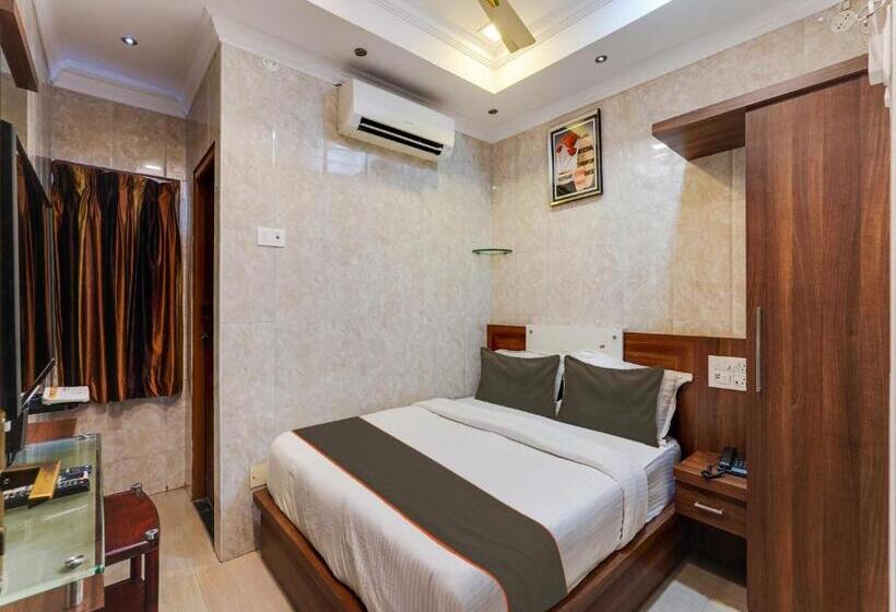 בית מלון כפרי The Park Royal