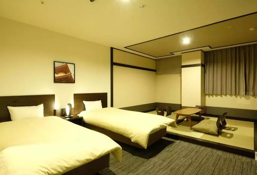 The Premium Hotel In Rinku