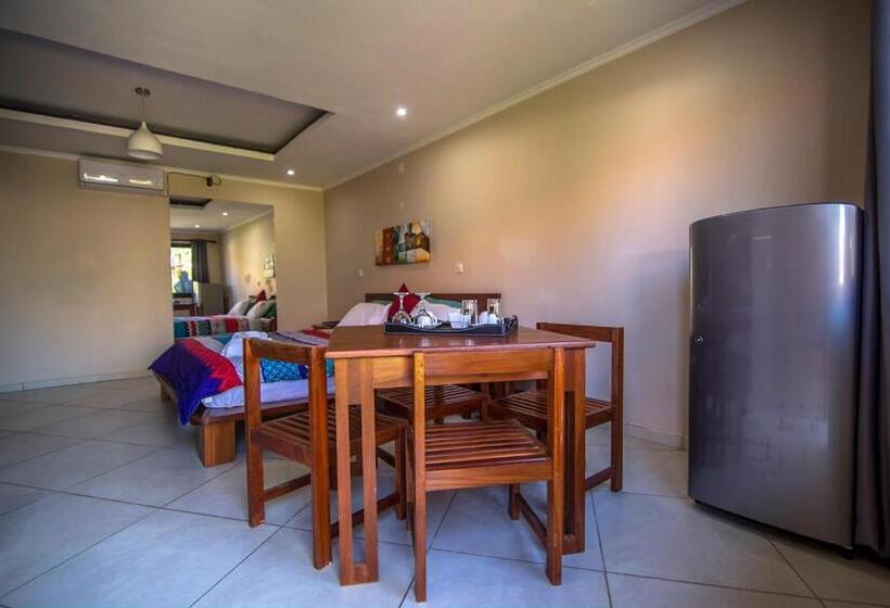 منتجع Ossanzaia Bilene Lodge