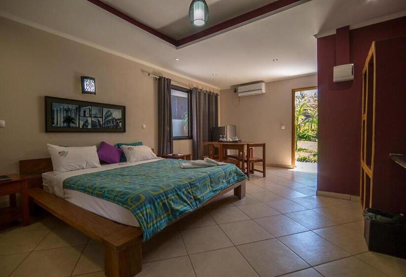 منتجع Ossanzaia Bilene Lodge