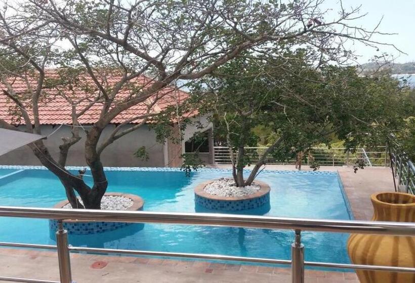 منتجع Ossanzaia Bilene Lodge