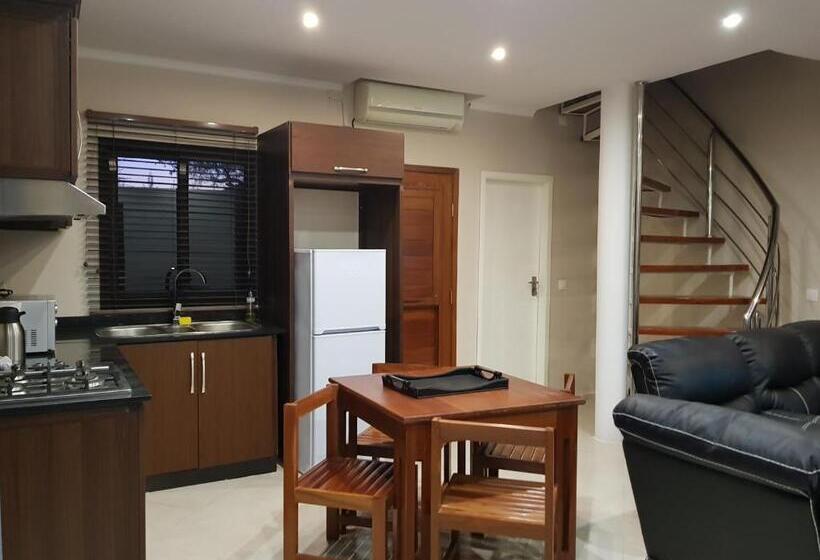 منتجع Ossanzaia Bilene Lodge