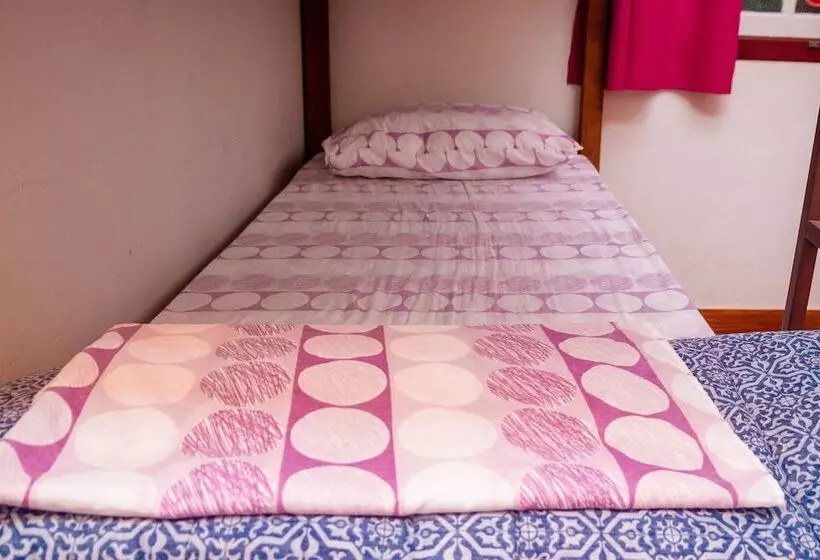 é Hostel