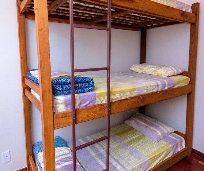 é Hostel