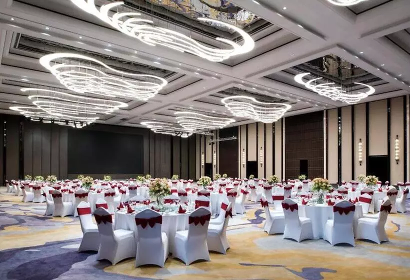 Hotelli Crowne Plaza Baoji City Center, An Ihg
