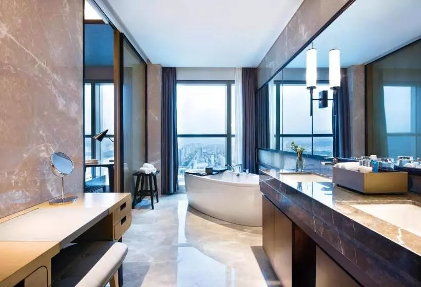 Hotelli Crowne Plaza Baoji City Center, An Ihg