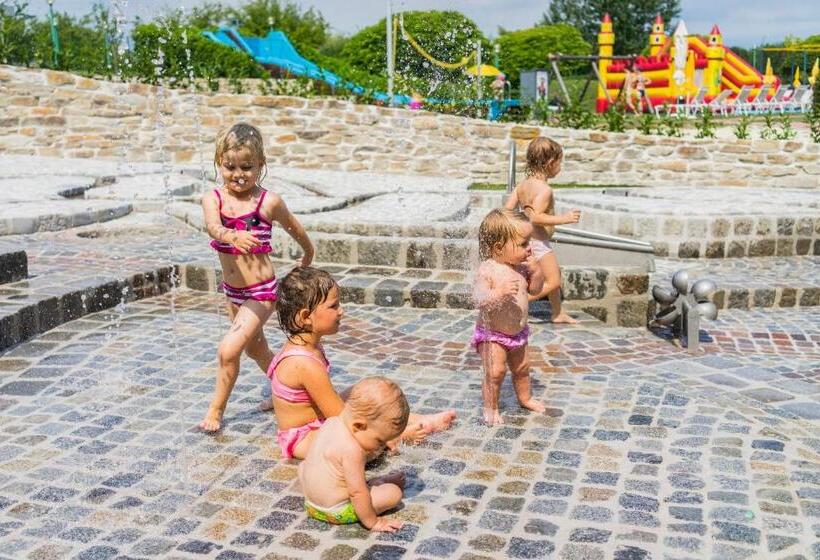 Отель Reiters Finest Family