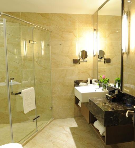 Otel Shanghai Hongqiao National Exhibition Center Yitel