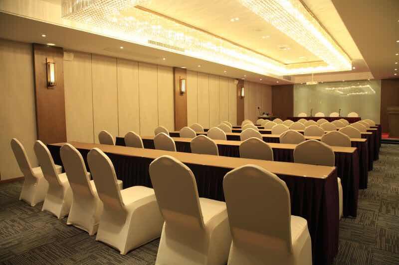 Otel Shanghai Hongqiao National Exhibition Center Yitel