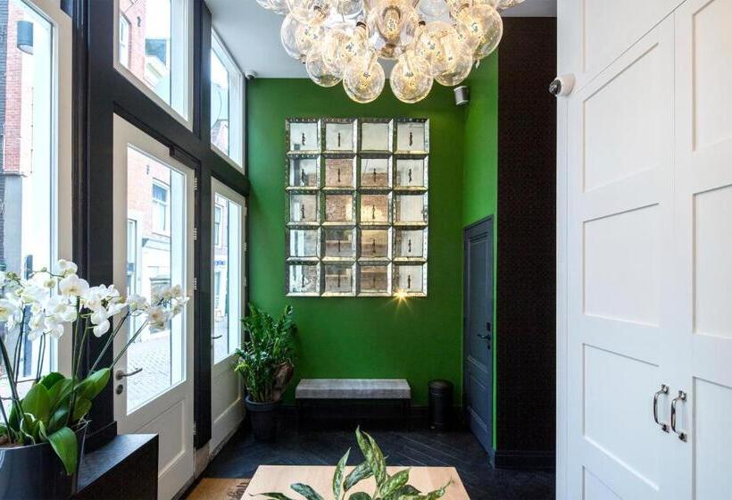 فندق The Highland House