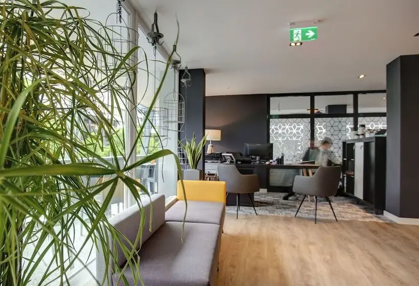 ホテル Vienna House Easy by Wyndham Dortmund City