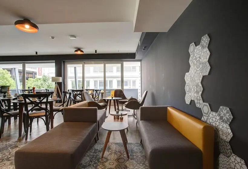 ホテル Vienna House Easy by Wyndham Dortmund City