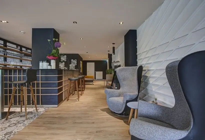 ホテル Vienna House Easy by Wyndham Dortmund City