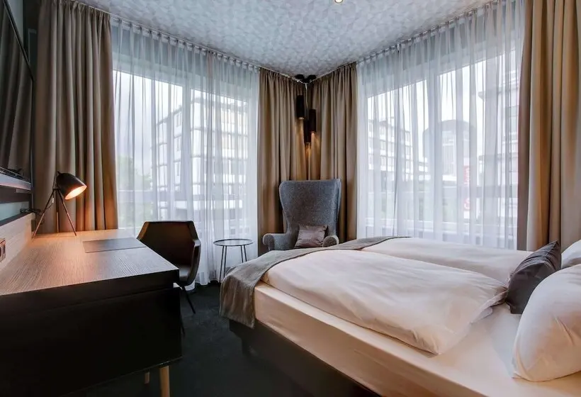 ホテル Vienna House Easy by Wyndham Dortmund City