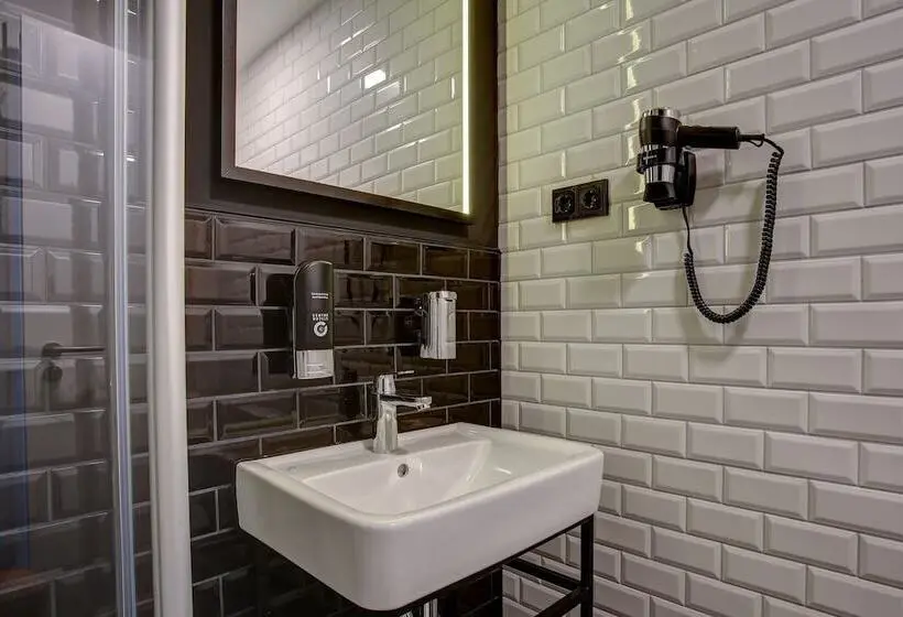 ホテル Vienna House Easy by Wyndham Dortmund City