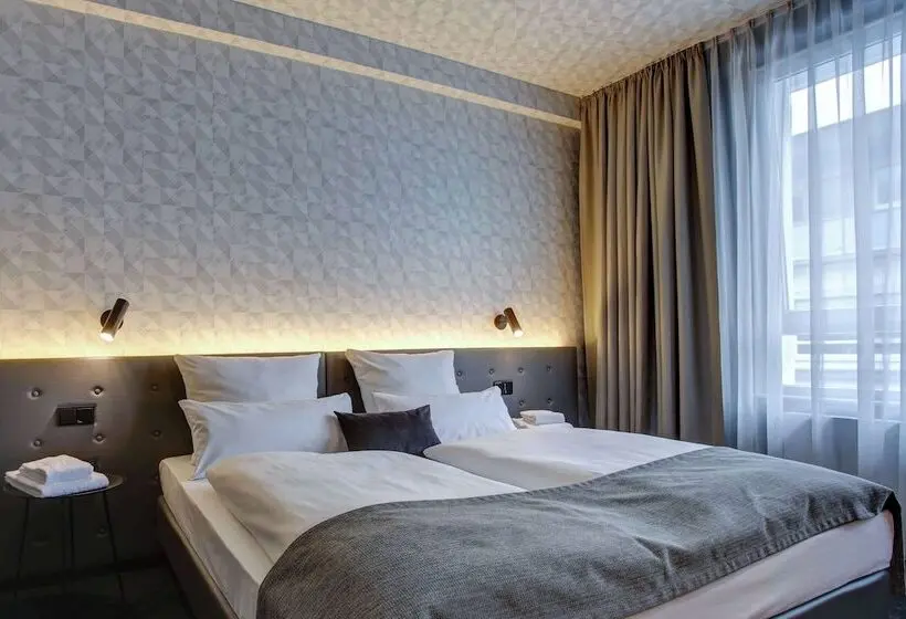 ホテル Vienna House Easy by Wyndham Dortmund City