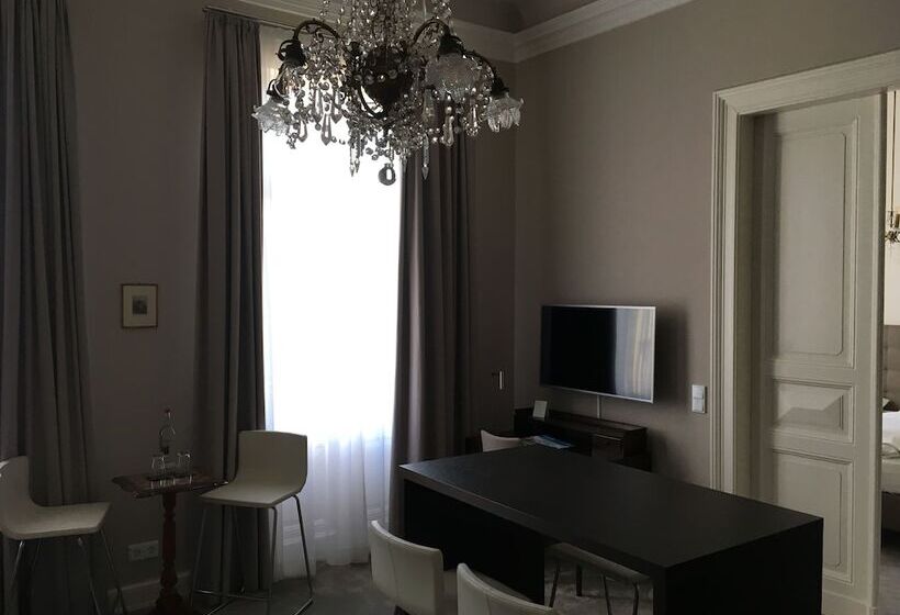 هتل Villa Grunewald