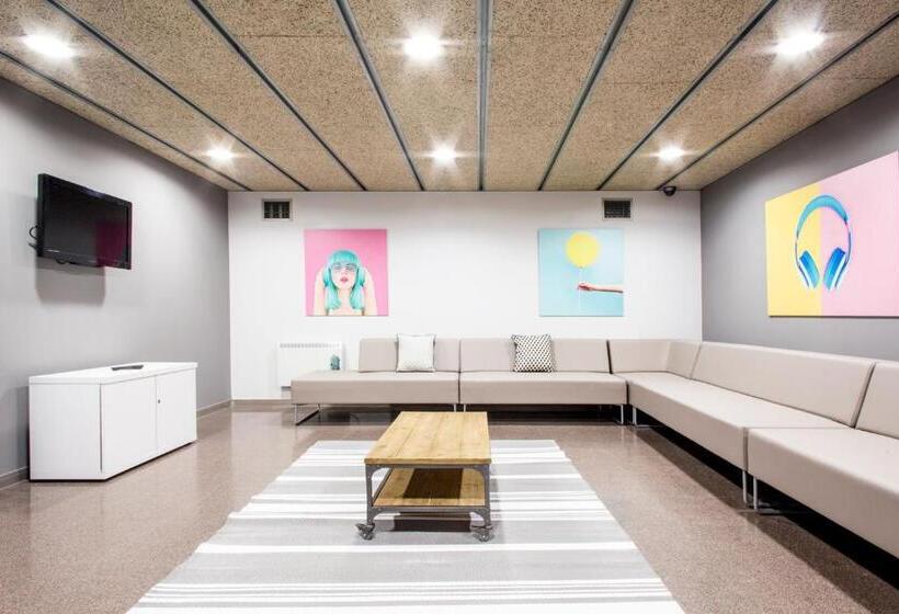 호스텔 Residencia Universitaria As Burgas