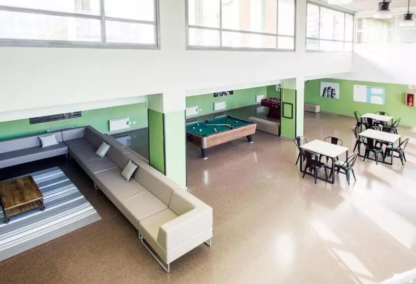 هاستل Residencia Universitaria As Burgas