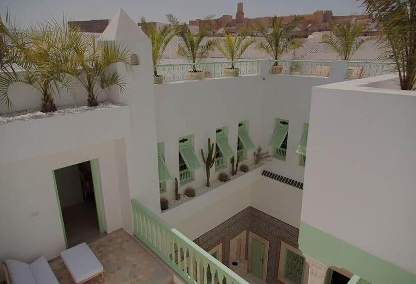 تختخواب و صبحانه Dar Antonia