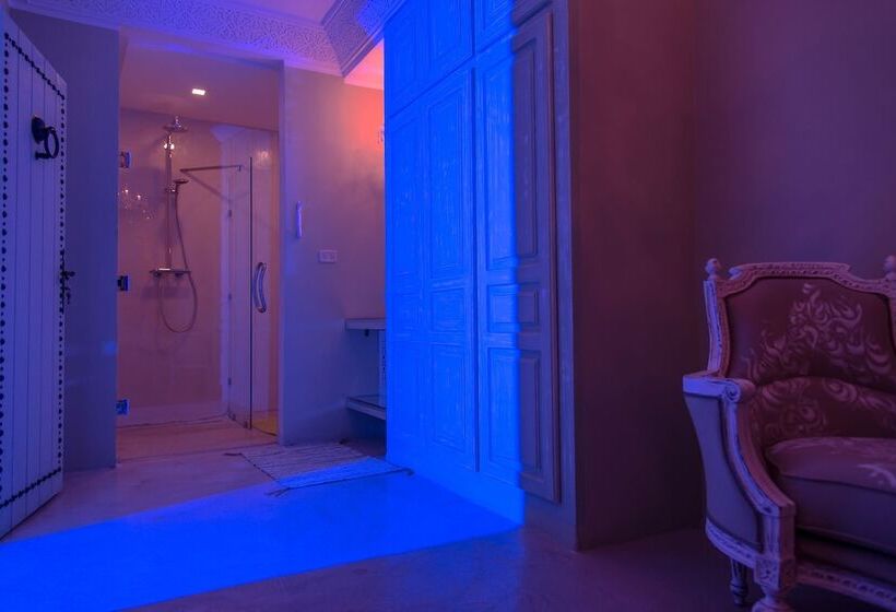 تختخواب و صبحانه Dar Antonia