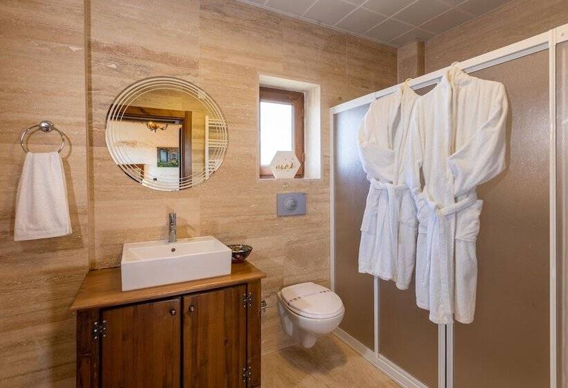 مبيت وإفطار Esens Stone House