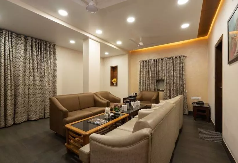 هتل Manas Continental