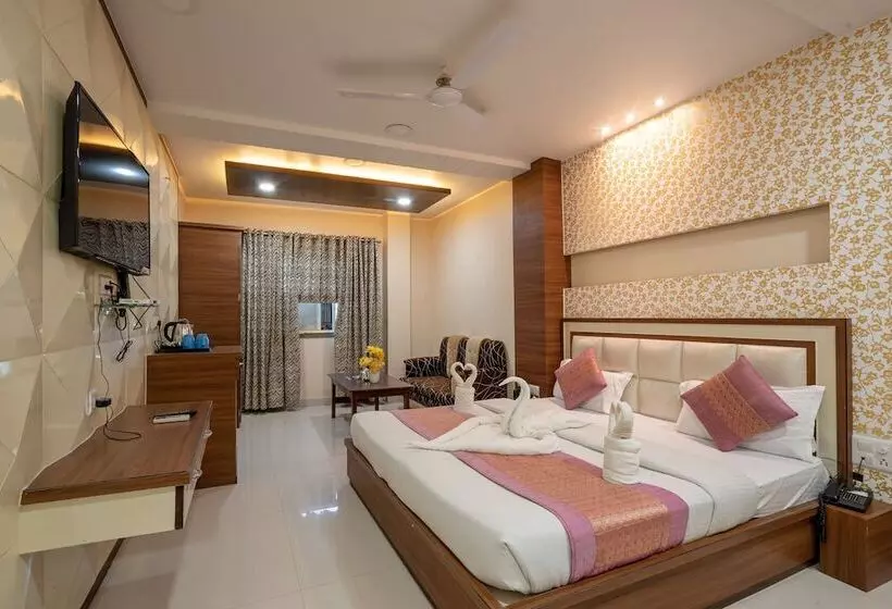 هتل Manas Continental
