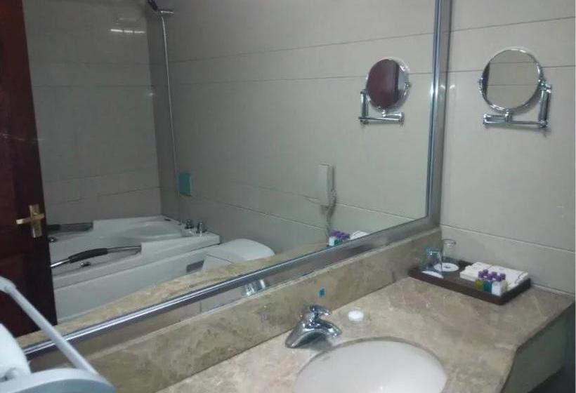 Hotel Manzhouli Port International