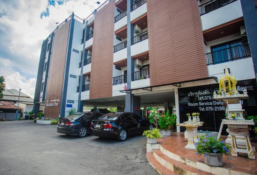 هتل The Glasshouse Place