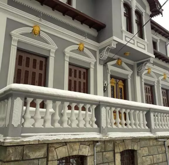 هتل Vila Mano