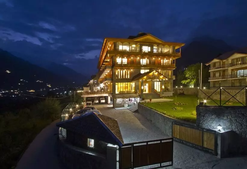 Snow Flakes Resort And Spa Centrally Heated Luxury Resort