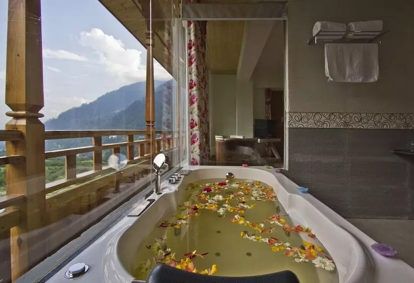 Snow Flakes Resort And Spa Centrally Heated Luxury Resort