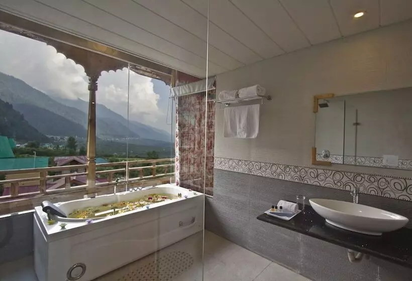Snow Flakes Resort And Spa Centrally Heated Luxury Resort