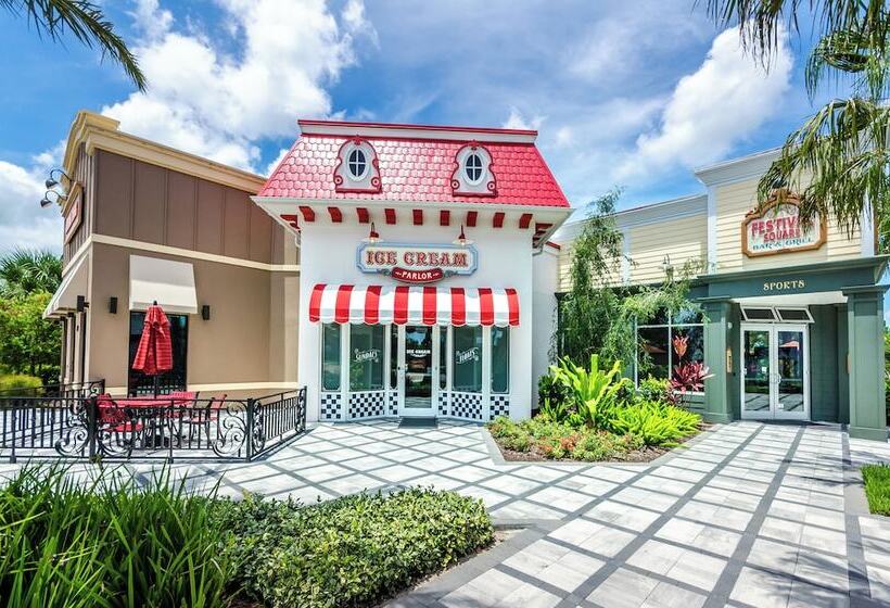 1043 Plantation Lane