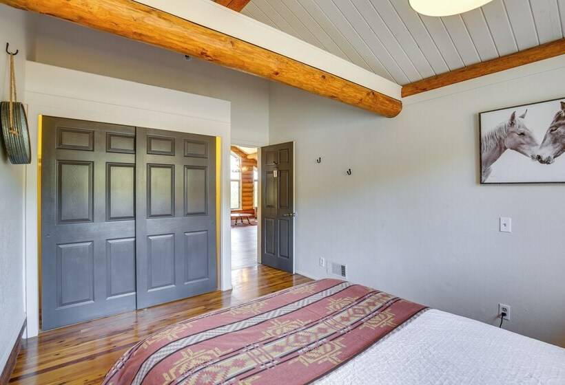 Alpine Cabin W/ Pool & Hot Tub Access On 27 Acres!