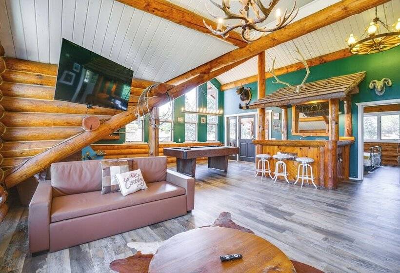 Alpine Cabin W/ Pool & Hot Tub Access On 27 Acres!