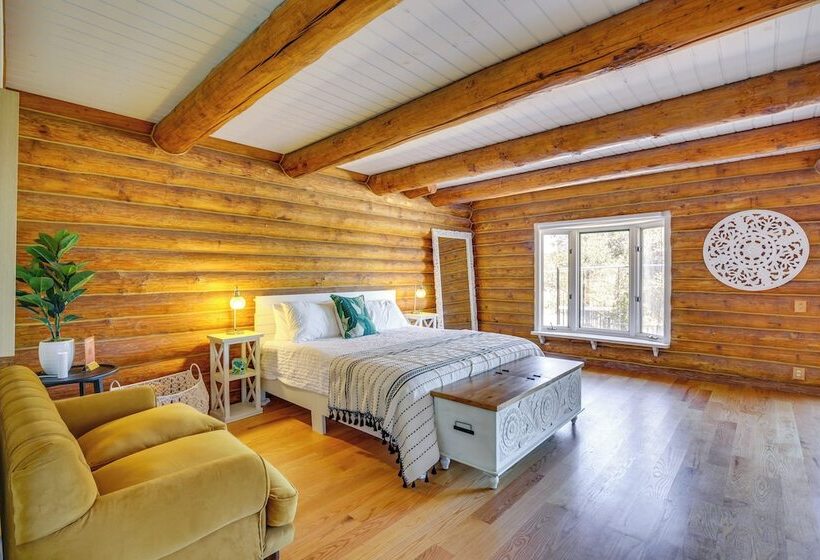 Alpine Cabin W/ Pool & Hot Tub Access On 27 Acres!