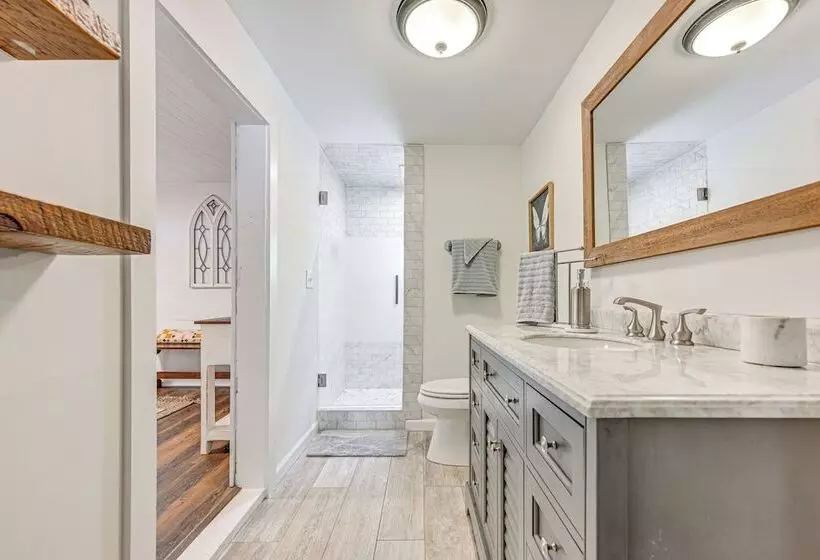 Cabin W/ Fire Pit   7 Mi To Downtown Carrollton!