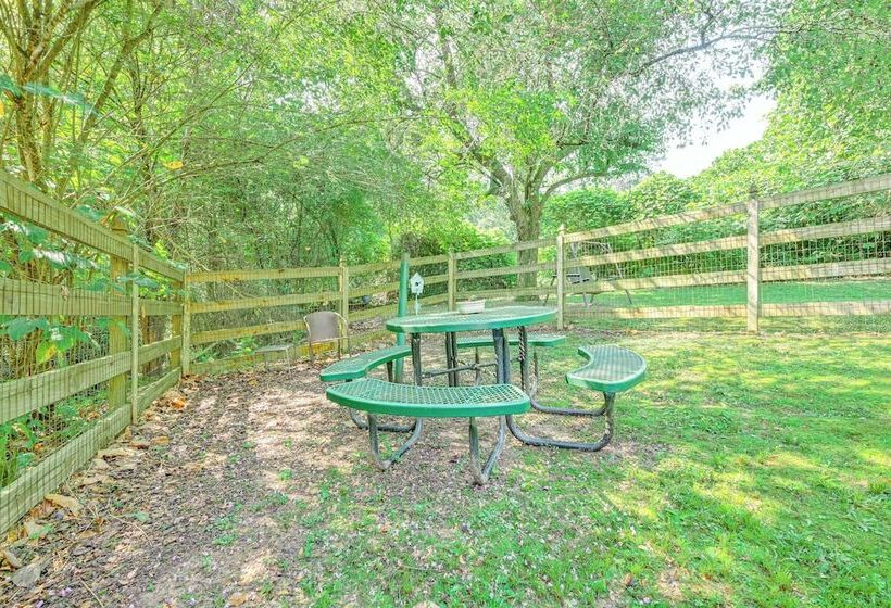 Cabin W/ Fire Pit   7 Mi To Downtown Carrollton!