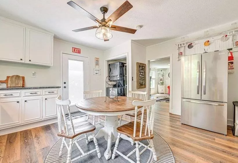 Cabin W/ Fire Pit   7 Mi To Downtown Carrollton!