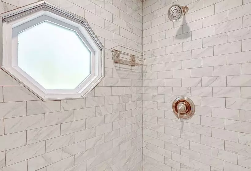 Cabin W/ Fire Pit   7 Mi To Downtown Carrollton!